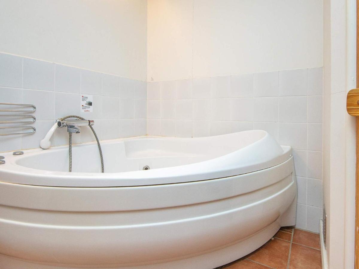 6 Person Holiday Home In Ringk Bing Ringkobing Bagian luar foto